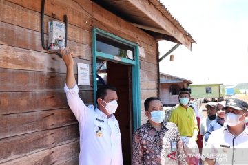 PLN tambah jaringan listrik di 10 desa di Kepri