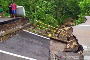 Di Gunung Kidul-DIY 20 unit sistem peringatan dini longsor rusak