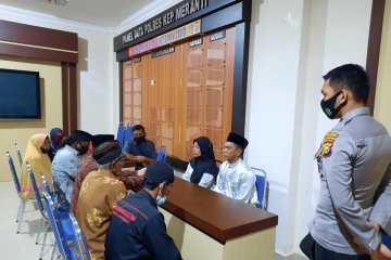 Tertangkap sebelum nikah, pria di Meranti ijab kabul di kantor polisi