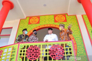 Airlangga Hartarto resmikan Masjid Jami Tine Tang bergaya  oriental