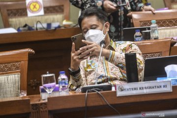 Kedatangan 100 juta vaksin tidak pasti karena embargo, kata Menkes