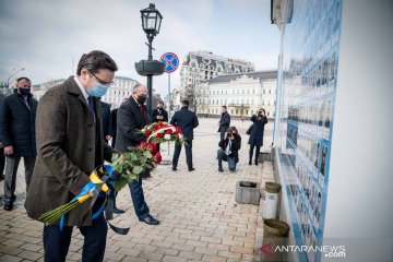 Ukraina teken kontrak 10 juta dosis tambahan vaksin COVID Pfizer