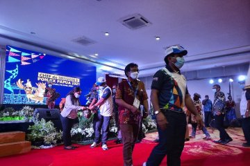 Peserta CdM Meeting II PON Papua gelar aksi "eba mokai" untuk NTT