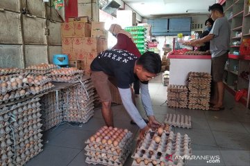 KPPU ingatkan ada denda bagi pedagang penimbun kebutuhan pokok