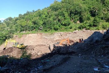 18 dari 26 penduduk lereng gunung Ile Ape ditemukan meninggal