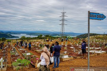 Ziarah kubur jelang Ramadhan di Jayapura