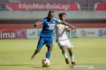 Bek Persib Igbonefo ingatkan timnya tetap waspadai Persipura