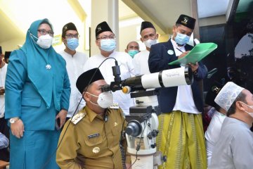 Hilal terlihat selama dua menit di Bukit Condrodipo Kabupaten Gresik