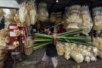 Menjelang Hari Raya Galungan
