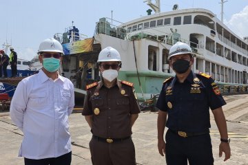 Bea Cukai Gresik gagalkan penyelundupan kapal impor