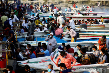 Bangladesh perpanjang penguncian untuk perangi gelombang COVID-19