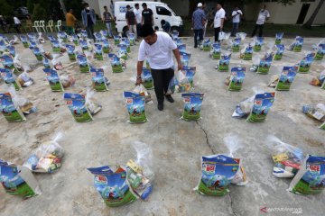 Bantuan sembako bulan Ramadhan dari masyarakat muslim Eropa