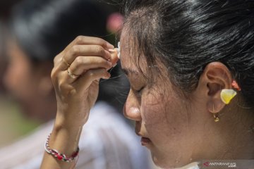 Sembahyang Hari Raya Galungan di sejumlah daerah