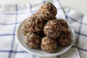 "Date Balls", ide sajian kurma untuk buka puasa