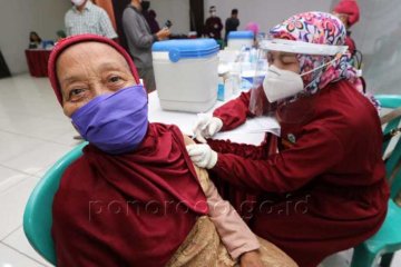 Dinkes Ponorogo lanjutkan vaksinasi di 17 puskesmas selama Ramadhan
