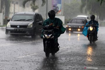 Hujan lebat diprakirakan mengguyur sejumlah wilayah