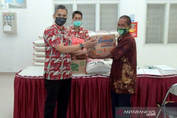 Warga ODKB di Boyolali terima bantuan paket sembako Rp1 juta