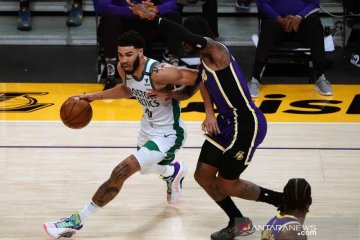 Jayson Tatum cetak 60 poin saat Celtics tundukkan Spurs lewat OT