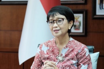 Menlu Retno tolak penimbunan dan nasionalisme vaksin