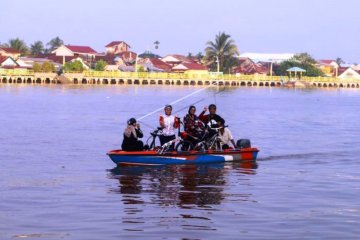 Ngabuburit Di Sungai Kapuas Kalimantan Barat