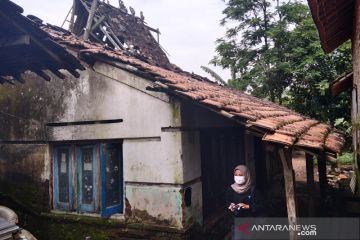 323 rumah tidak layak huni di Tapsel akan dibedah