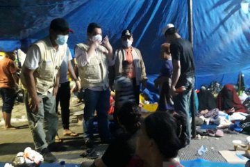 Wagub DKI sambangi lokasi pengungsian korban kebakaran Taman Sari