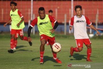 Pemain Persik Kediri tetap berlatih saat Ramadhan