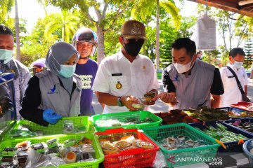 Loka POM Belitung Timur cek jajanan berbuka puasa