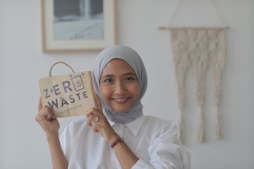 Perempuan pejuang gaya hidup nol sampah