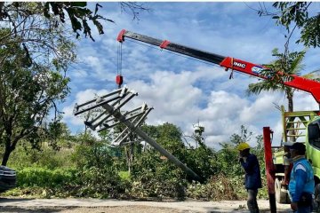 PLN pulihkan listrik 153 desa terdampak Seroja di Sumba