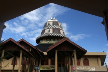Masjid Unik Kupiah Meukeutop