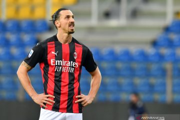 Zlatan Ibrahimovic dipastikan absen saat AC Milan bertandang ke Lazio