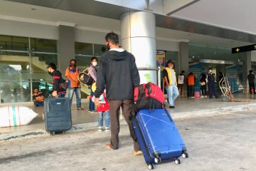 Aktivitas pemudik di Pelabuhan Domestik Sekupang Batam