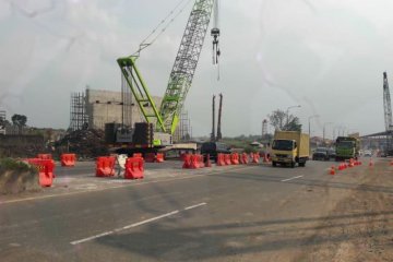 Ada pekerjaan Simpang Susun Cileunyi, pengguna tol diminta hati-hati