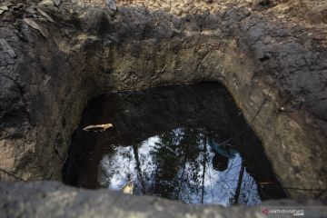 Penutupan Sumur Minyak Ilegal Di Muba