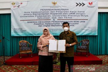 Kemenkop UKM gandeng lima lembaga untuk digitalisasi UMKM