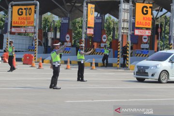 Simulasi penyekatan larangan mudik di Tol Cipali