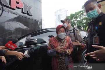 Mensos Risma datangi KPK guna lapor perbaikan data penerima bansos COVID-19