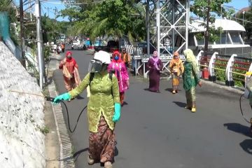 Cara Srikandi KSB Padang bekerja di hari Kartini