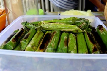 Lalampa menu wajib warga Ternate saat berbuka puasa