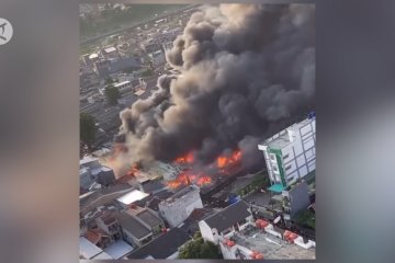 Pasar Kambing Tanah Abang terbakar