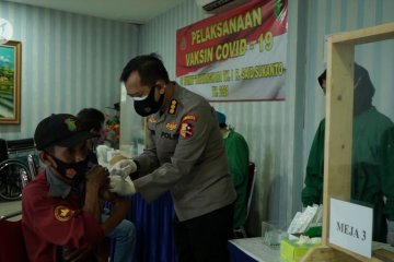 RS Polri Kramat Jati sasar vaksinasi COVID-19 untuk 500 juru parkir