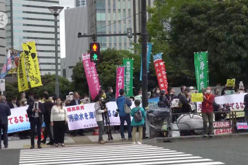 Warga Jepang protes keputusan pemerintah buang air limbah radioaktif ke laut