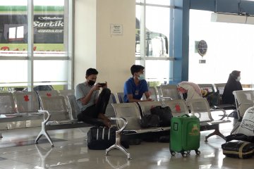 Terminal Terpadu Pulo Gebang sepi penumpang akibat larangan mudik