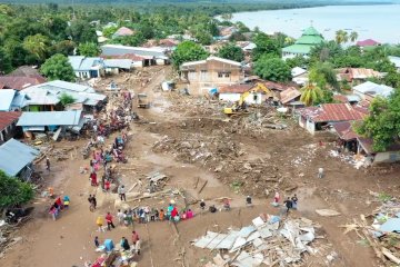 Warga Adonara Timur perkuat gotong royong tangani dampak bencana