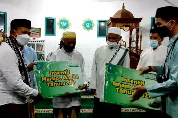 162 imam dan marbot masjid di Kabupaten Bangka terima insentif