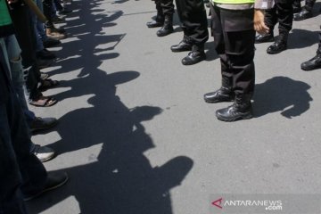 Polda Jatim siagakan 1.999 personel amankan Hari Buruh di Surabaya