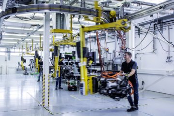 Daimler dan Volvo kolaborasi buat truk hidrogen jarak jauh