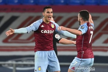 Aston Villa pecundangi Everton di Goodison Park