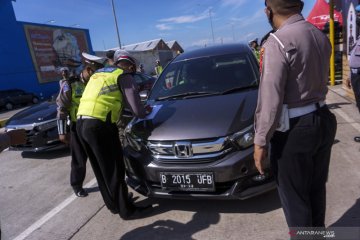 Penyekatan pergerakan di jalur Pantura